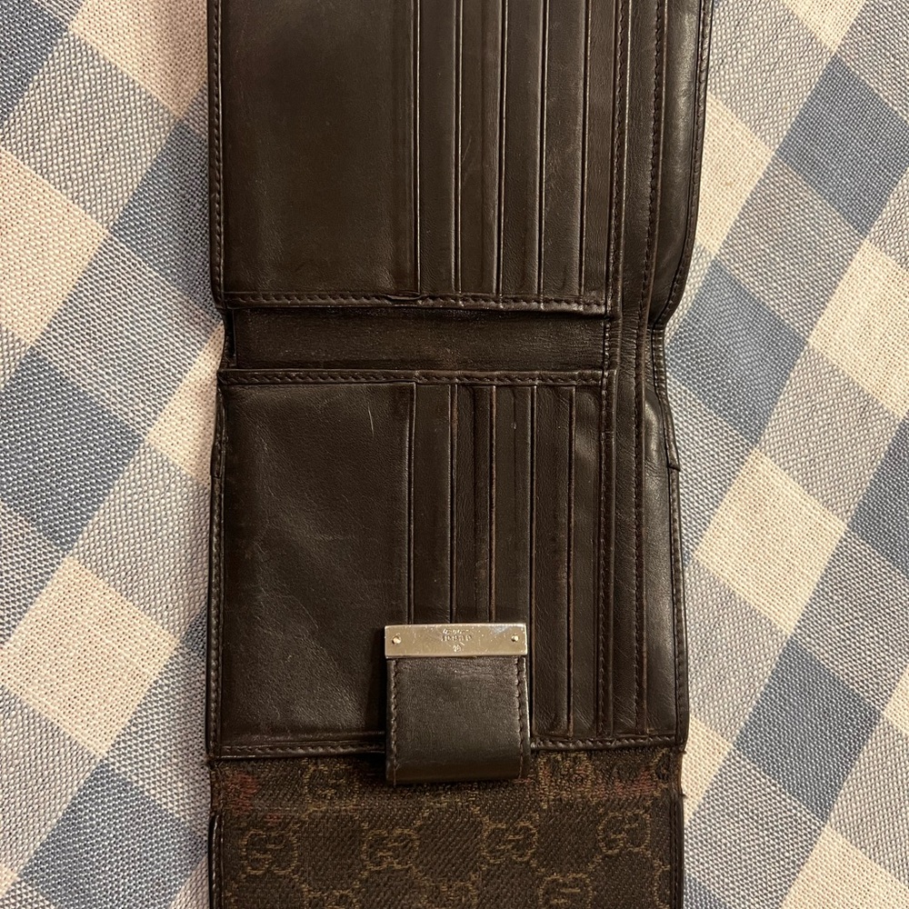 Vintage Gucci Brown Monogram Wallet - Picture 4 of 9